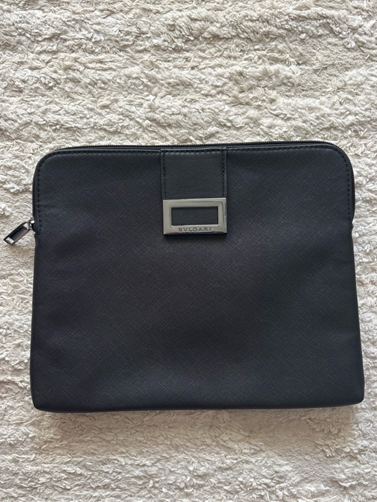 BVLGARI Handbags - Bvlgari Black Leather Zip Clutch